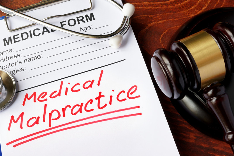 medical malpractice lawyer attorney